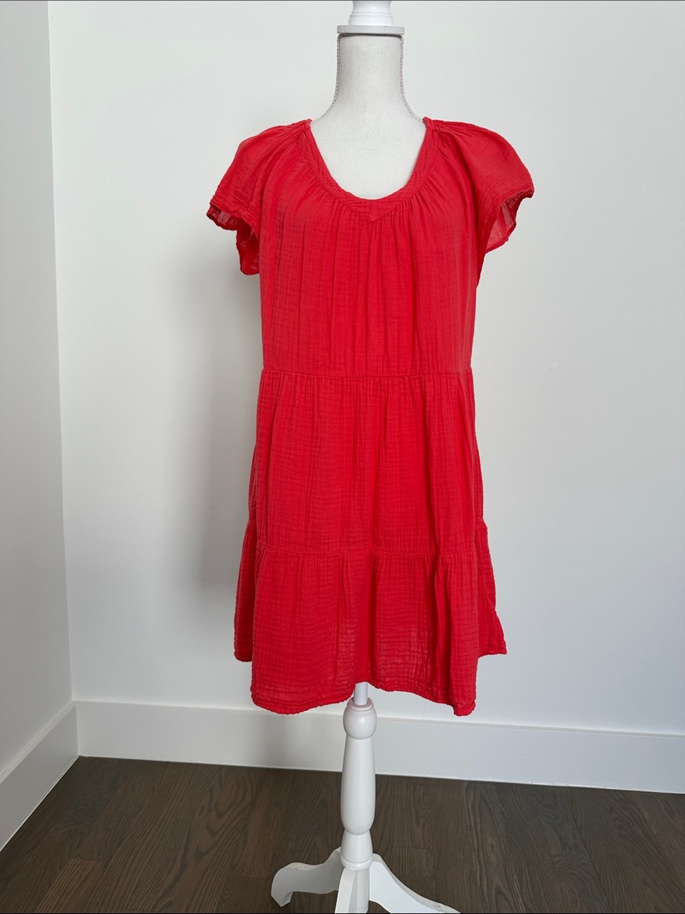 Velvet by Graham & Spencer Coral Tiered Short Sleeve Dress